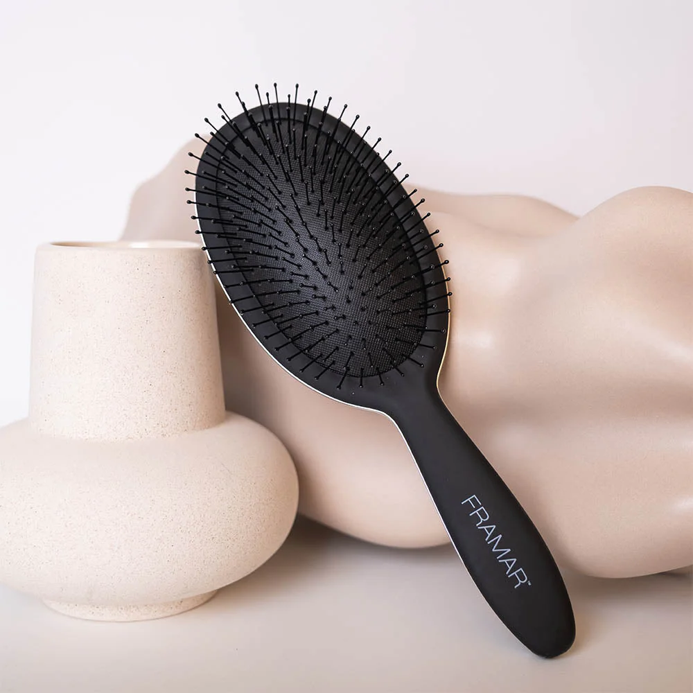 Framar Detangle Brush Black To The Future - Image 2